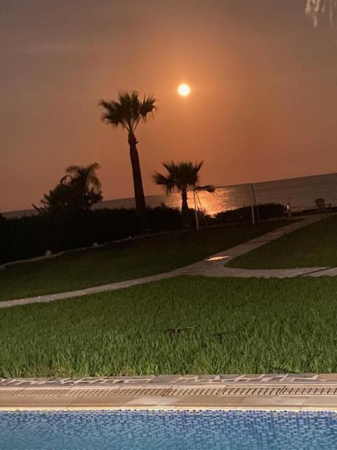 Ionion Beachfront Villa Ayia Napa Exteriér fotografie