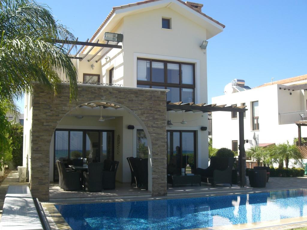 Ionion Beachfront Villa Ayia Napa Pokoj fotografie